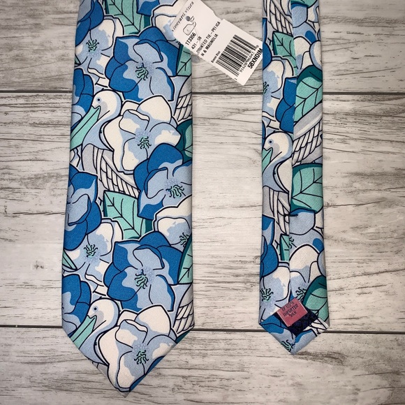 Vineyard Vines Other - Vineyard Vines Pelican & Magnolia Silk Tie NWT